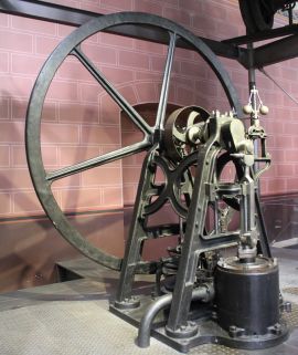 Hugon Gas Engine - Graces Guide